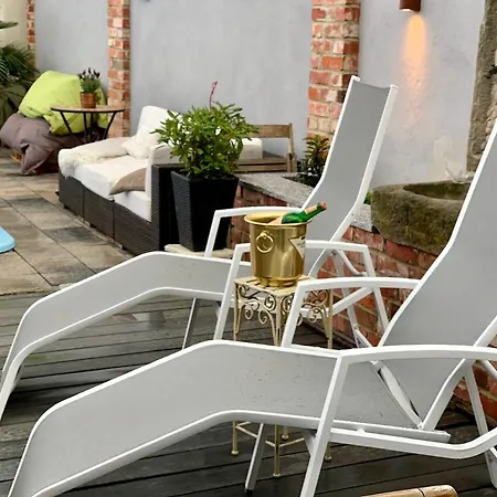 Vakantiehuis Alte Schmiede Mit Sauna, Pool Und Whirpool Im Aussenbereich Schoenstes Der Lausitz Elsterheide