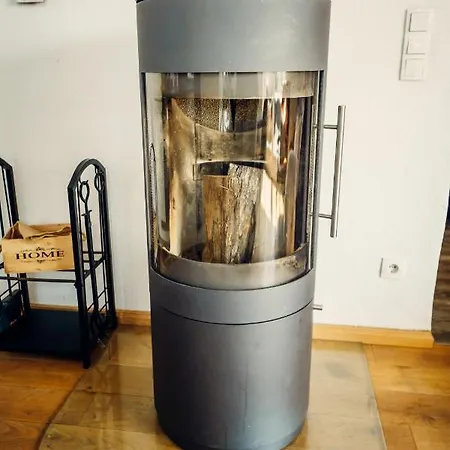 Alte Schmiede Mit Sauna, Pool Und Whirpool Im Aussenbereich Schoenstes Der Lausitz Vakantiehuis