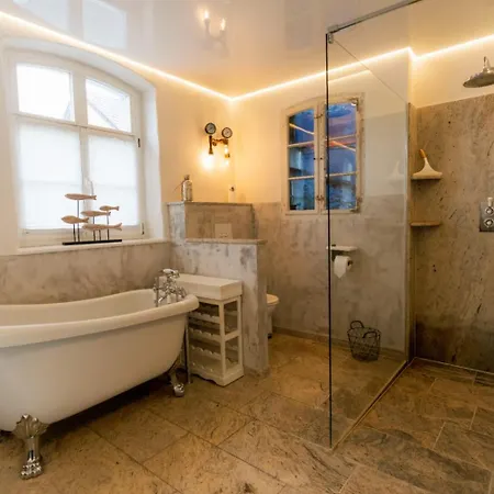 Alte Schmiede Mit Sauna, Pool Und Whirpool Im Aussenbereich Schoenstes Der Lausitz 別荘 *
