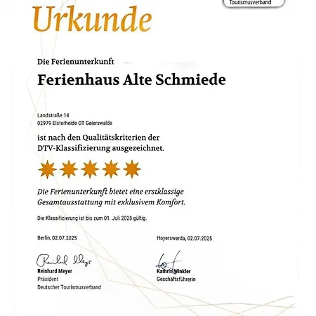 Alte Schmiede Mit Sauna, Pool Und Whirpool Im Aussenbereich Schoenstes Der Lausitz 別荘 *