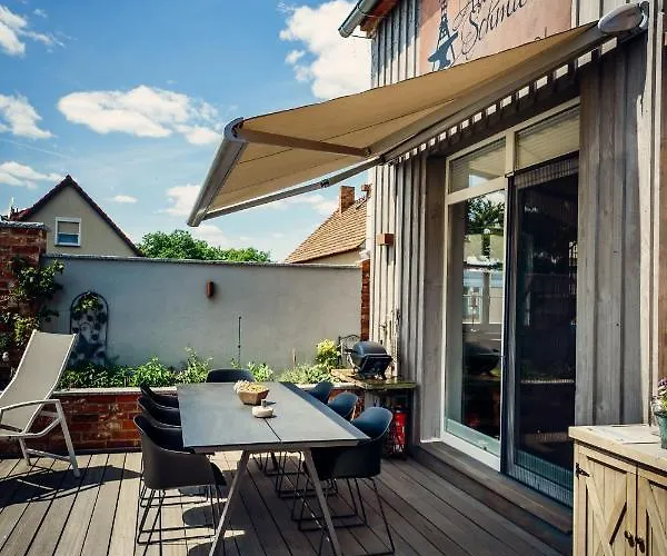 بيت للعطل Alte Schmiede Mit Sauna, Pool Und Whirpool Im Aussenbereich Schoenstes Der Lausitz *