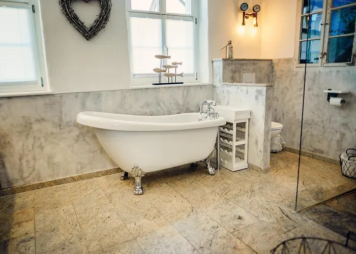 Alte Schmiede Mit Sauna, Pool Und Whirpool Im Aussenbereich Schoenstes Der Lausitz *