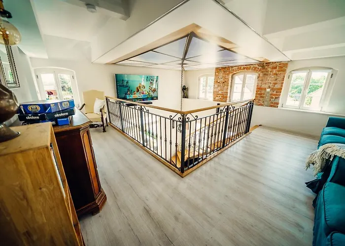 Alte Schmiede Mit Sauna, Pool Und Whirpool Im Aussenbereich Schoenstes Der Lausitz *