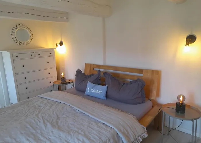 Alte Schmiede Mit Sauna, Pool Und Whirpool Im Aussenbereich Schoenstes Der Lausitz Сasa de vacaciones Elsterheide