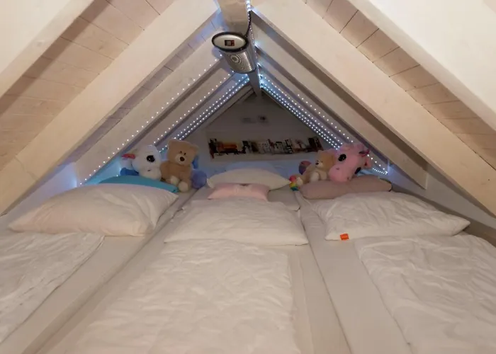 Holiday home Alte Schmiede Mit Sauna, Pool Und Whirpool Im Aussenbereich Schoenstes Der Lausitz