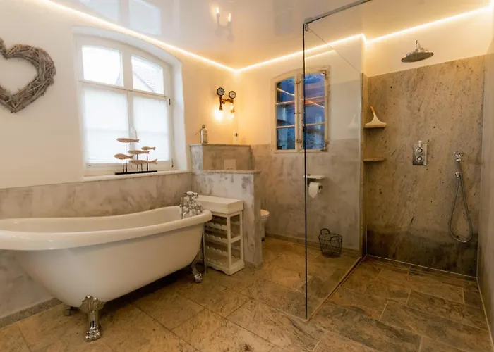 Alte Schmiede Mit Sauna, Pool Und Whirpool Im Aussenbereich Schoenstes Der Lausitz Сasa de vacaciones *